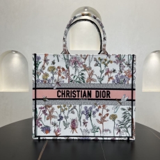 Christian Dior Shopping Bags